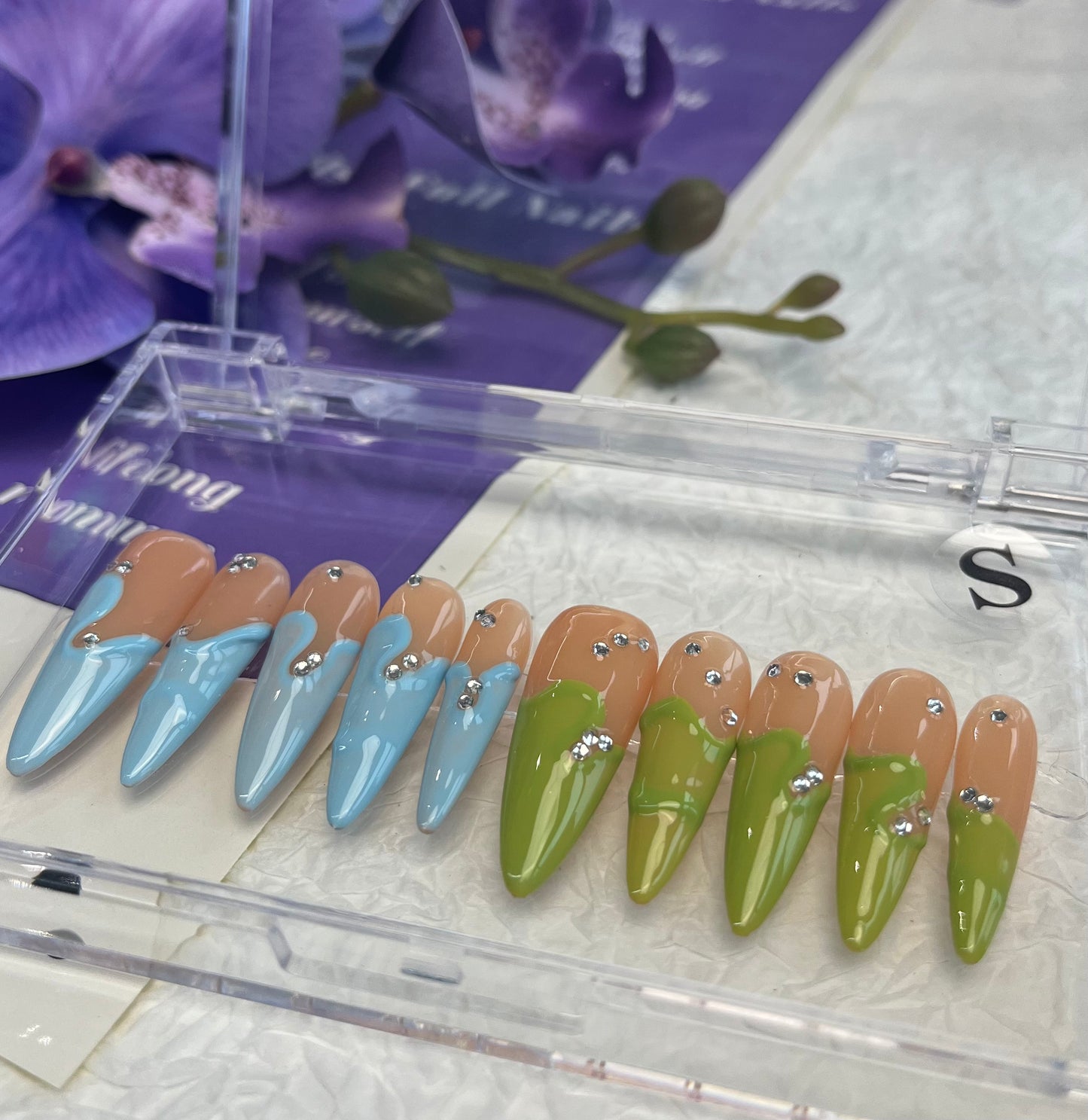 Romantic onean - Press On Nails