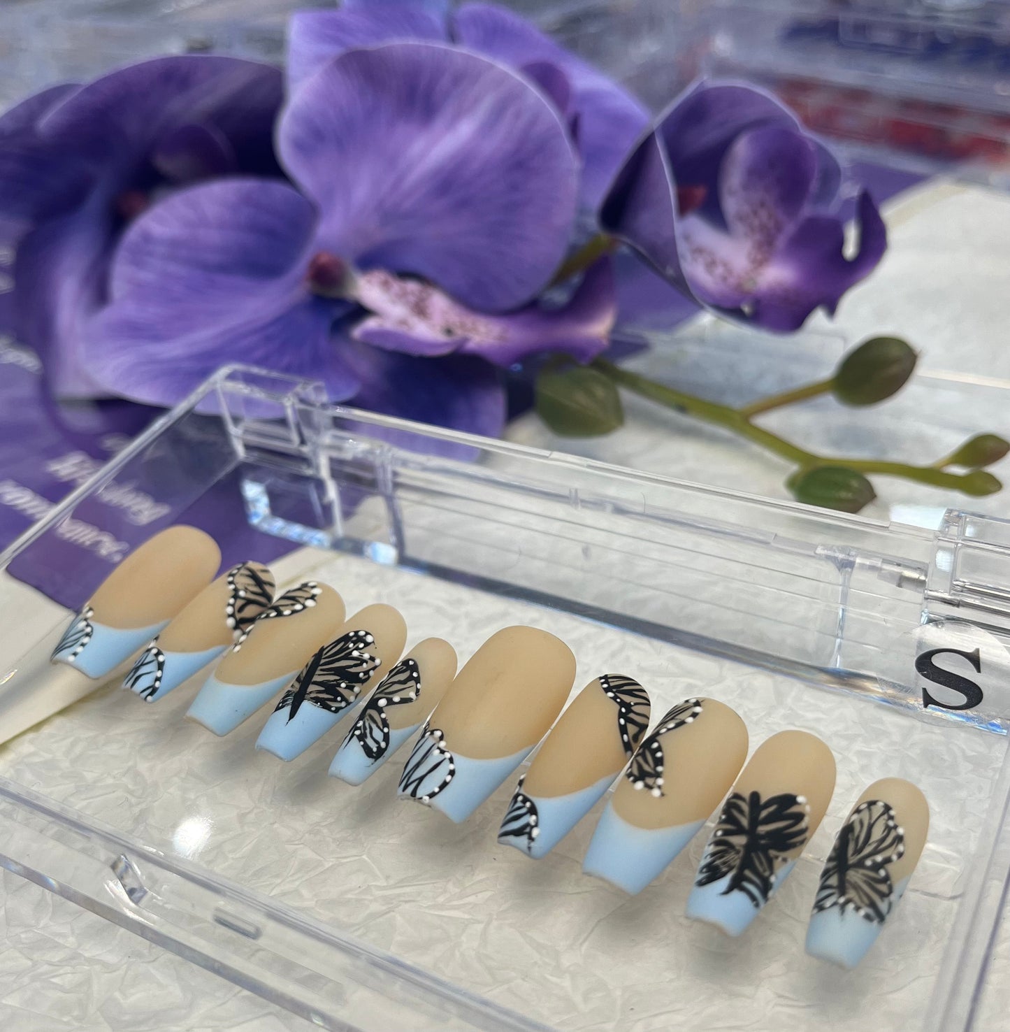 Butterfly Art - Press On Nails